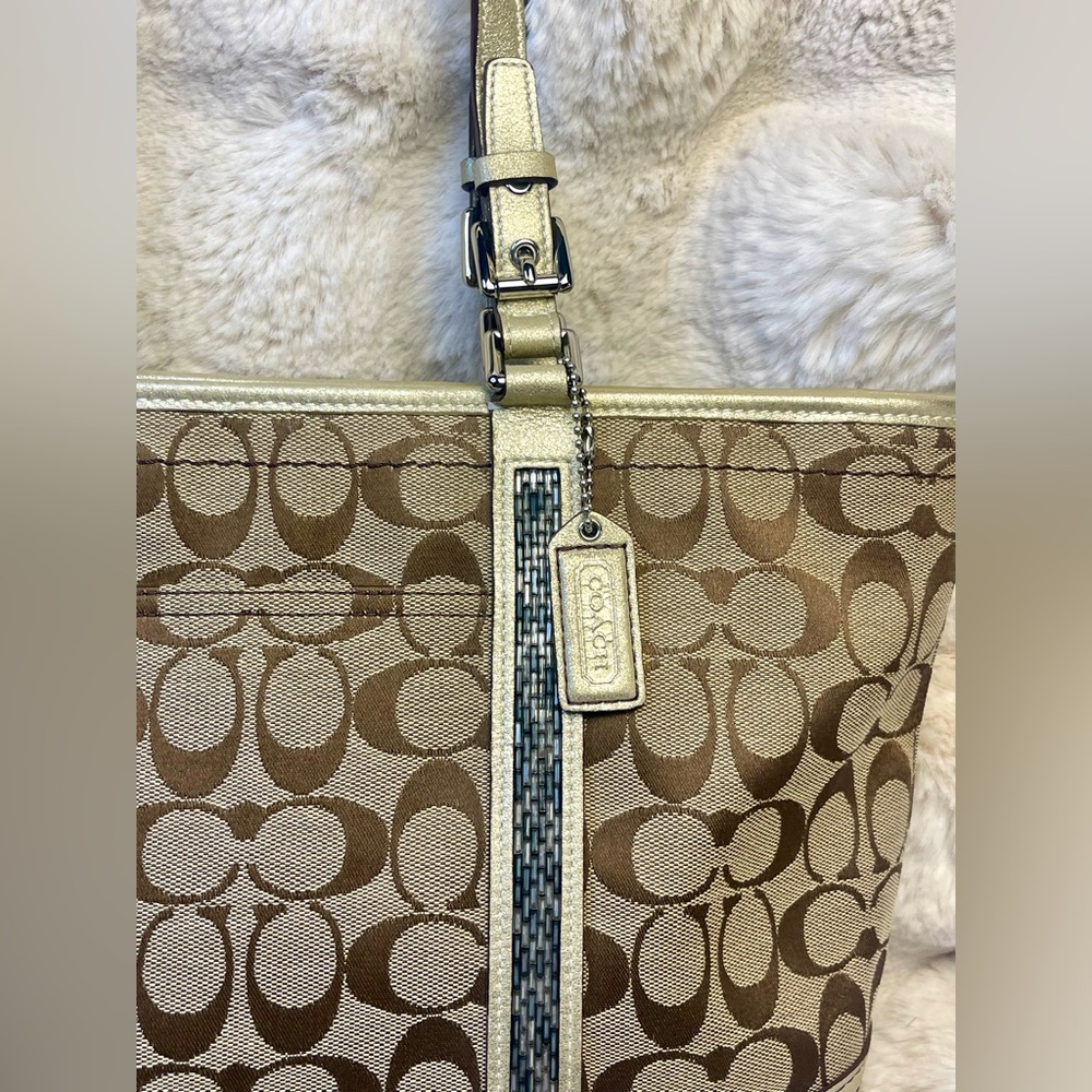 Coach Vtg 2005 Rare Gallery Beaded Signature C Canvas Metallic Gold Leather Tote - Picture 2 of 16